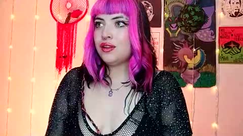 MISS LUNA  online show from 13, 1, 2025