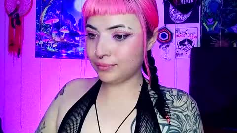 MISS LUNA  online show from 4, 3, 2025