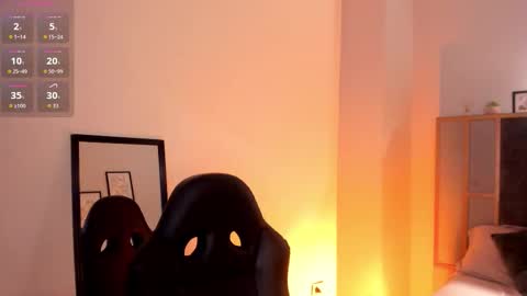 Snapshot of luna_tagliaferri chatting on 22, 12, 2025 Luna online show from 22, 12, 2025