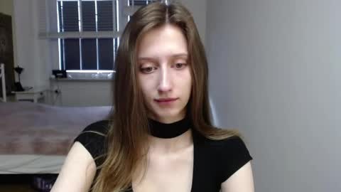 L U N A  online show from 29, 4, 2026