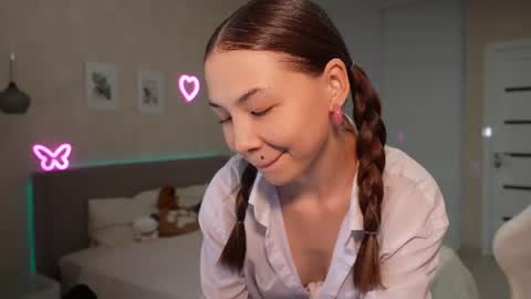 Snapshot of luna_yung chatting on 2, 7, 2026 Sweet Luna online show from 2, 7, 2026