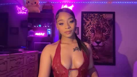 Snapshot of lunaa_11 chatting on 8, 5, 2026 lunaa_11 online show from 8, 5, 2026