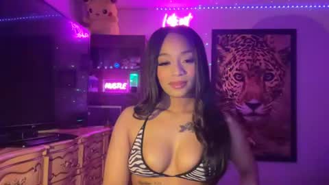 lunaa_11 online show from 25, 6, 2026