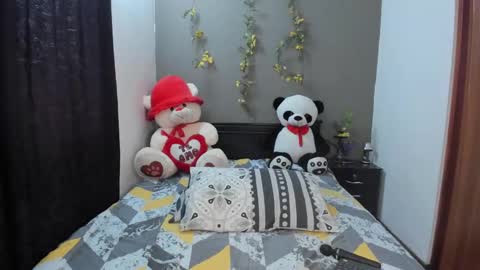 lunaa mayer online show from 22, 2, 2025