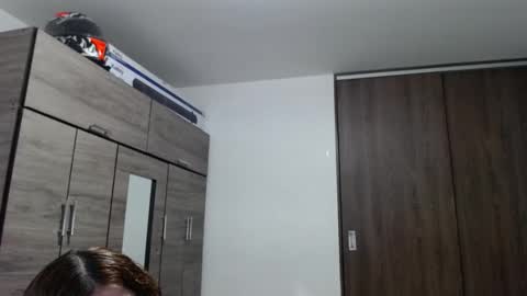 lunaa_sub online show from 4, 10, 2025