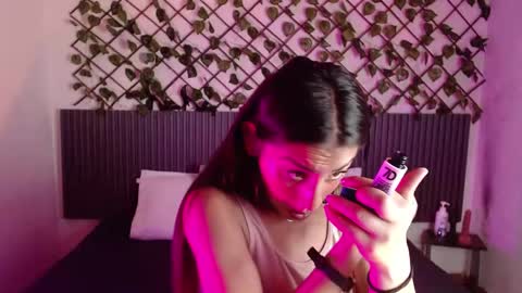lunaaa_07 online show from 20, 4, 2026
