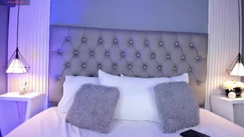 Luna  online show from 4, 12, 2025