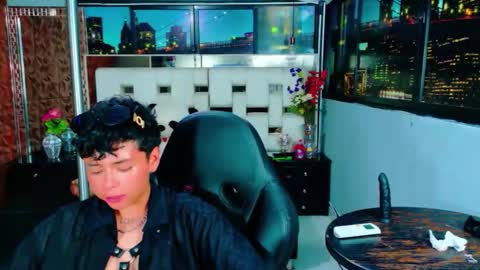 Snapshot of lunabustygirl chatting on 26, 11, 2025 lunabustygirl online show from 26, 11, 2025