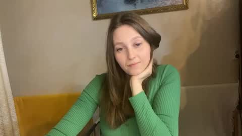 Snapshot of lunafeather chatting on 26, 3, 2026 lunafeather online show from 26, 3, 2026