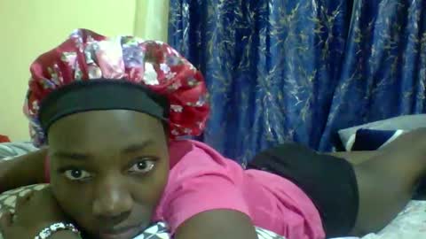 lunah_kitty online show from 3, 5, 2026