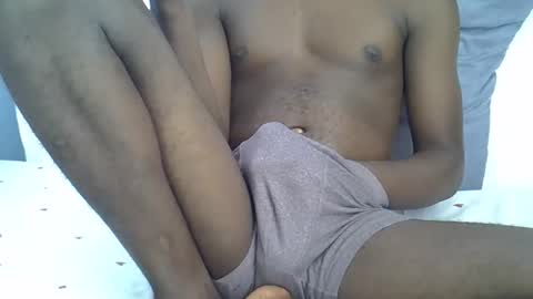 Snapshot of lunalove22_ chatting on 12, 1, 2026 lunalove22_ online show from 12, 1, 2026