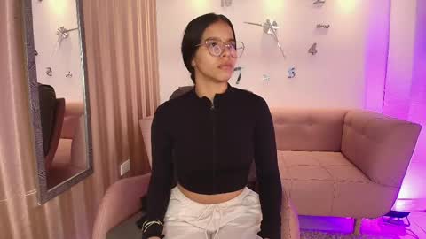 lunamillers_ online show from 13, 4, 2026