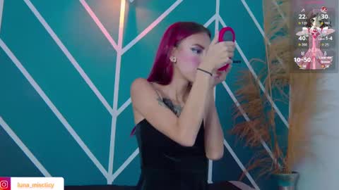 Luna online show from 26, 9, 2025