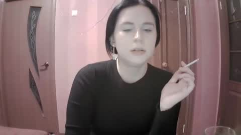 lunamystique_ online show from 10, 2, 2025