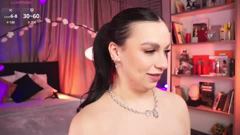 Luna  next streams Mon Fri Sat Sun 8pm-5am gmt0 online show from 4, 3, 2025