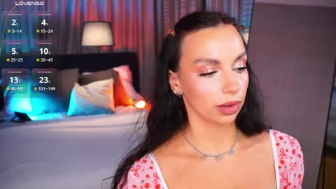 Luna  next streams Mon Fri Sat Sun 8pm-5am gmt0 online show from 20, 4, 2026