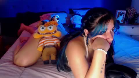 Snapshot of lunapalmer01 chatting on 11, 6, 2026 Julieth online show from 11, 6, 2026