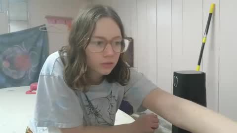 lunaquinn45 online show from 18, 2, 2025