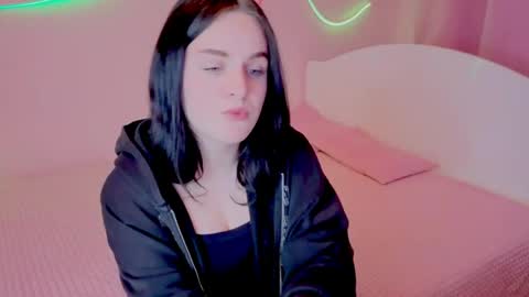 Snapshot of lunariaas chatting on 15, 4, 2026 Valeria online show from 15, 4, 2026
