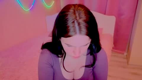 Snapshot of lunariaas chatting on 25, 4, 2026 Valeria online show from 25, 4, 2026