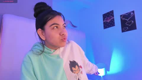 Snapshot of lunariddle chatting on 9, 12, 2024 .. .. online show from 9, 12, 2024