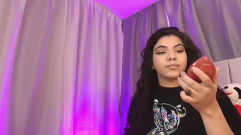 Snapshot of lunariddle_ chatting on 30, 1, 2025 Luna online show from 30, 1, 2025