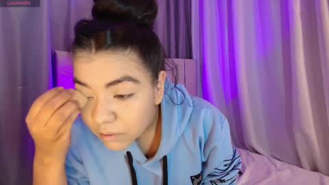 Snapshot of lunariddle_ chatting on 12, 3, 2025 Luna online show from 12, 3, 2025