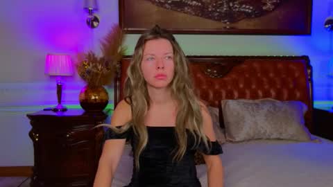 Luna Rishi online show from 24, 11, 2025