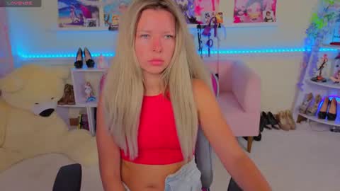 Luna Rishi online show from 3, 8, 2026
