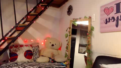 Snapshot of lunasky83 chatting on 15, 1, 2025 luna online show from 15, 1, 2025