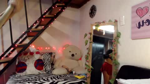 Snapshot of lunasky83 chatting on 17, 1, 2025 luna online show from 17, 1, 2025