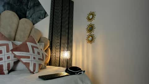 Luna   online show from 21, 4, 2026