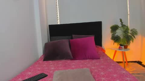 lunavelvet7 online show from 22, 9, 2025