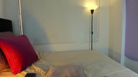 lunavelvet7 online show from 3, 2, 2026