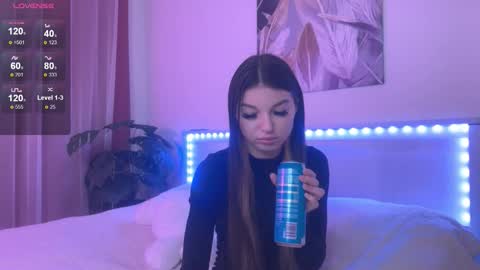 Veronica online show from 6, 11, 2025