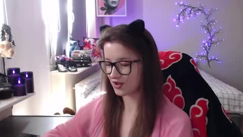 LunaXcherry online show from 1, 5, 2026