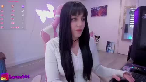   online show from 25, 7, 2026