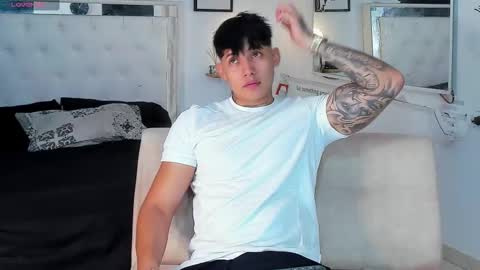 Snapshot of lunay_xtreemboy chatting on 12, 11, 2025 Lunay online show from 12, 11, 2025