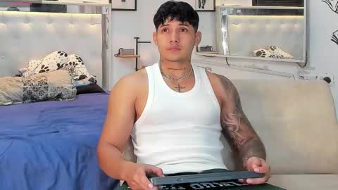 Snapshot of lunay_xtreemboy chatting on 16, 12, 2025 Lunay online show from 16, 12, 2025