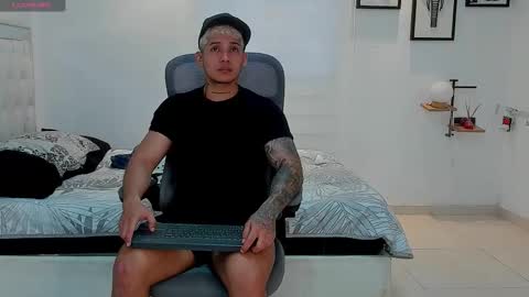 Snapshot of lunay_xtreemboy chatting on 2, 2, 2026 Lunay online show from 2, 2, 2026