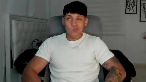 Lunay online show from 15, 4, 2026