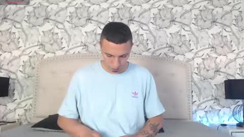 Luna and Kian online show from 19, 4, 2026