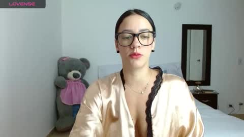 Snapshot of lunayois02 chatting on 30, 12, 2024 lunayois02 online show from 30, 12, 2024