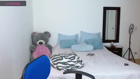 Snapshot of lunayois02 chatting on 24, 1, 2025 lunayois02 online show from 24, 1, 2025