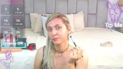 lunitadiva online show from 28, 10, 2025