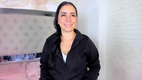 lunna__tylor online show from 16, 11, 2025