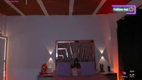 LUNA ROSE online show from 21, 4, 2026