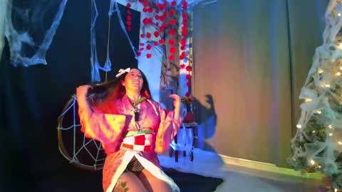 Snapshot of lunnaa1_ chatting on 30, 10, 2025 Luna online show from 30, 10, 2025