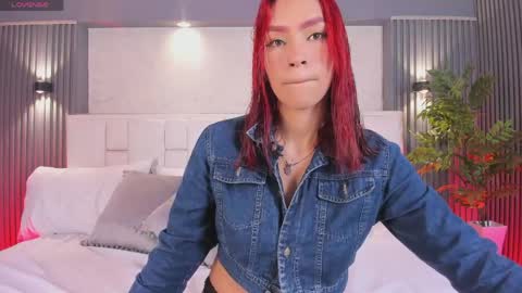 L U N N A online show from 8, 4, 2026