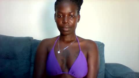luo_queen online show from 9, 4, 2026